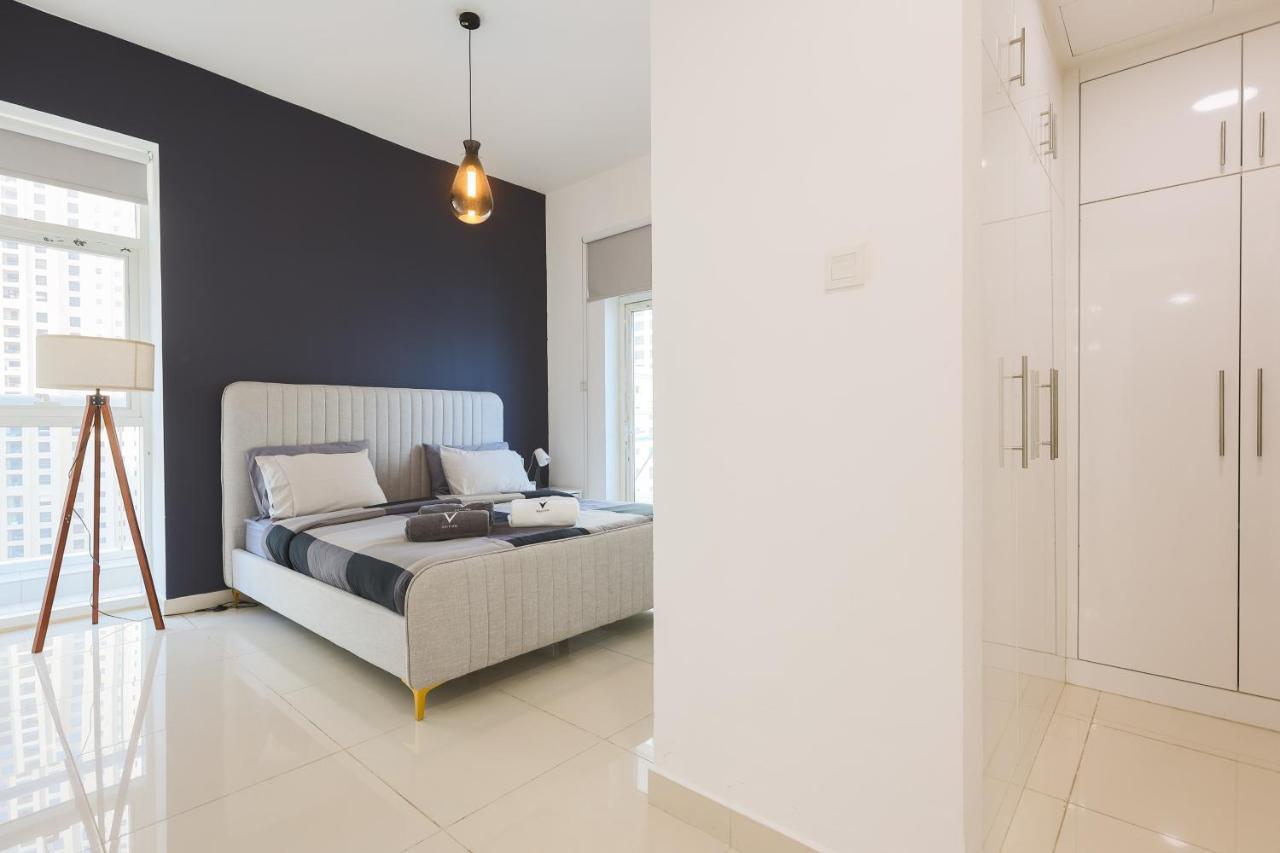 Holiday home Enticing Space With Marina View Near The Beach! *