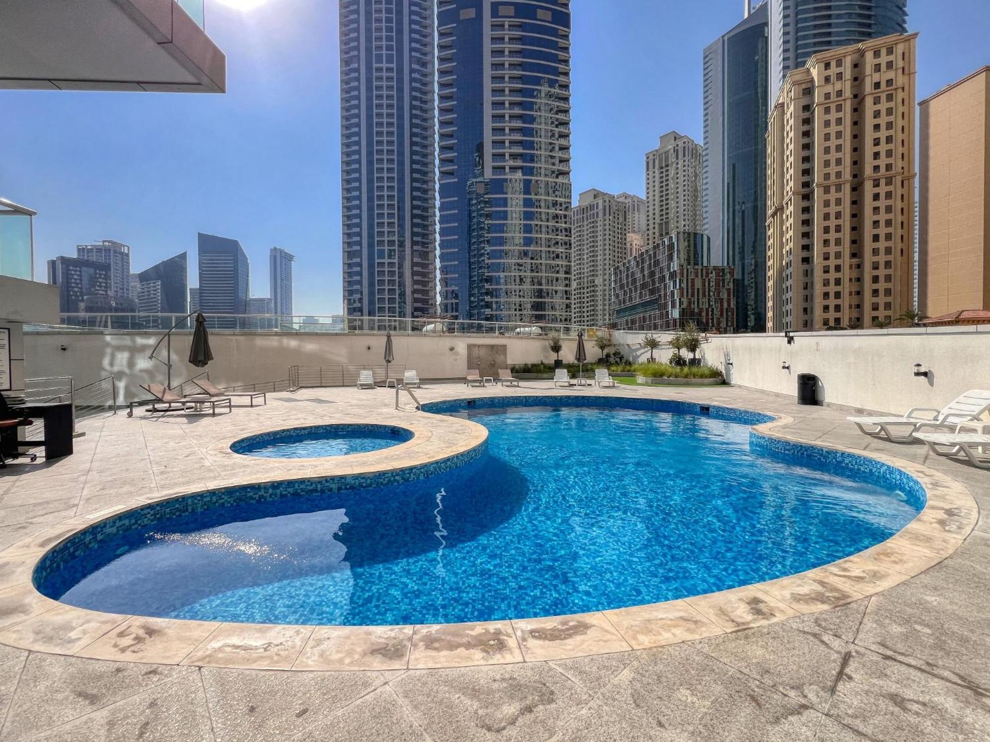 Enticing Space With Marina View Near The Beach! * Dubai